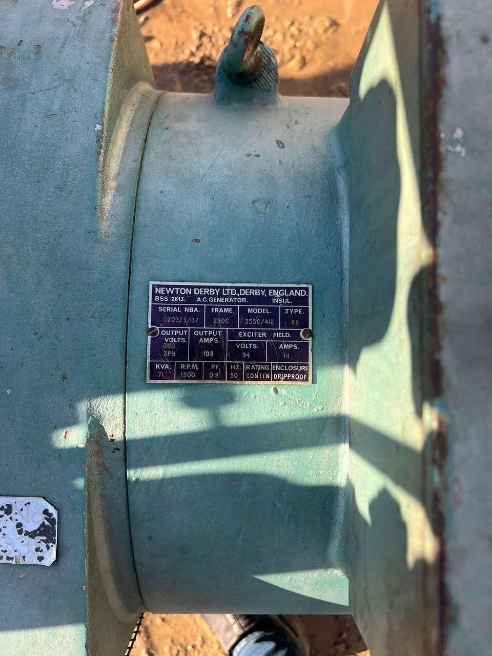 سلام عليكم مولد للبيع 71 كيفي الاستفسار ***********
