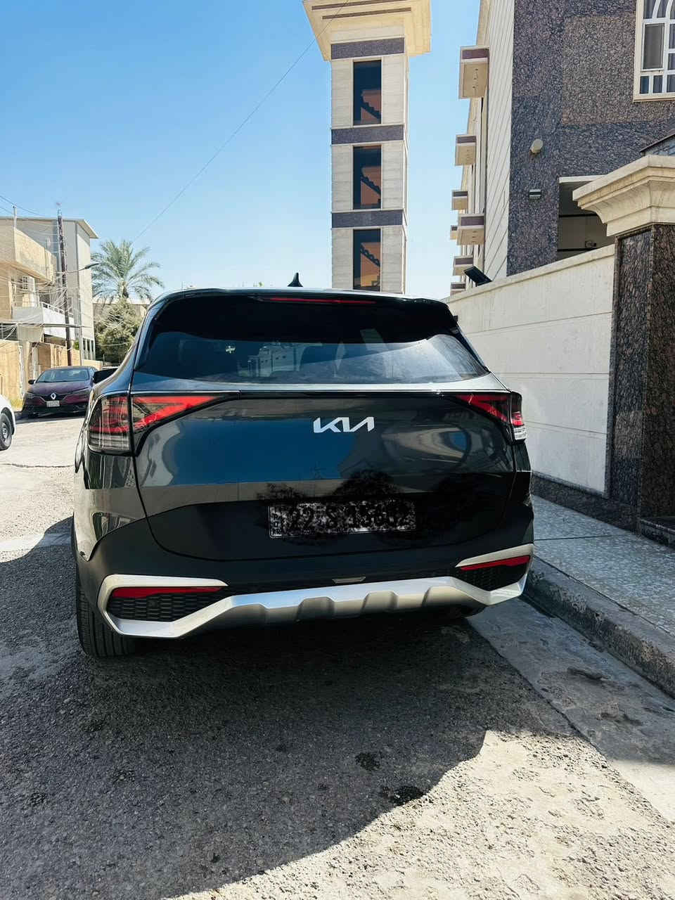 سبورتج موديل 24 
اللون رصاصي غامق او نفطي
السيارة كلين بدون ضربه حادثها سرقة محتويات الصندوك مع الباب مال صندوك مصلحة وكامله بلاد اصلي 100‎%‎ مع ارجاع كامل المحتويات المفقودة 
السيارة فول ماعدى الفتحة 
محرك 2500 
السيارة مغلفة نانو سيراميك
للأستفسار اتصل على الرقم 
السياره فول الفول عدى الفتحه 
السياره زيرو واكلين ماشيه فقط ٦٠٠٠ بالعافيه على الي ياخذه 
وسعره ٢٢٠ وبيه مجال بسيط ان شاءالله 
مكانه بغداد 
مرقم وكامل شرط التحويل 

***********

وذا ما عجبتك السياره هاي القناه بيه اهواي سيارات معروضه

https://t.me/ali1hhm
