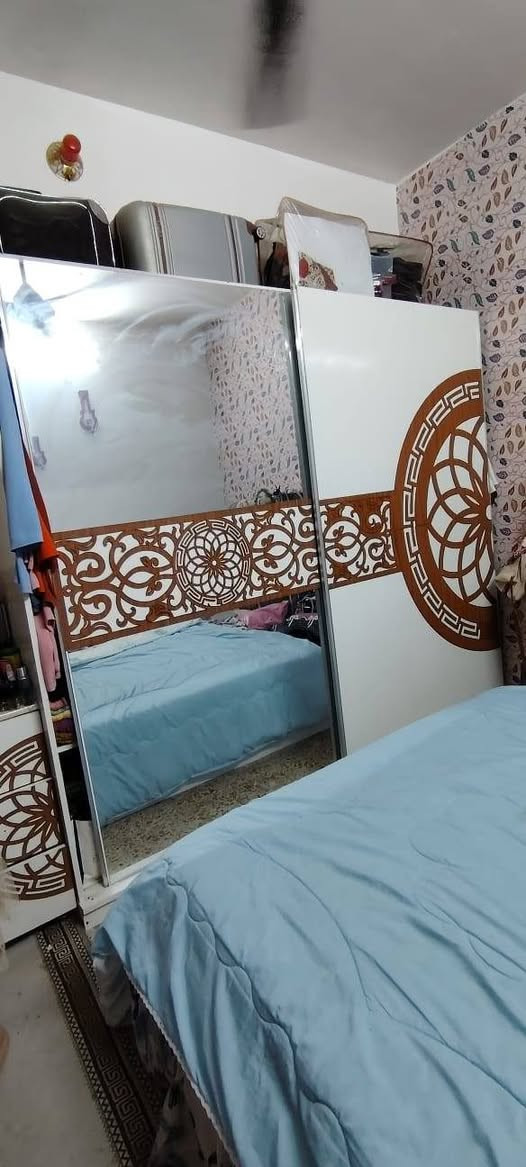 غرفه بعدها جديده
300 وبيها مجال بسيط 
مكانها نجف مقابيل قريه الغدير


**إذا كنت صاحب هذا الإعلان وتريد حذفه لأي سبب، رجاءا أرسل رسالة إلى الدعم الفني**