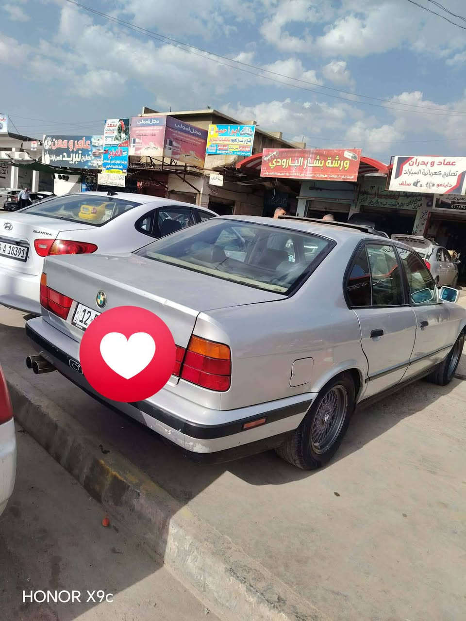 سلام عليكم  من رخصت الكروب 
السياره بوند وجملغ مطوزين 
للبيع 520
سلايت طكتين 
كشنات جلد 
وتريك للبصره  
السعر 67
***********
