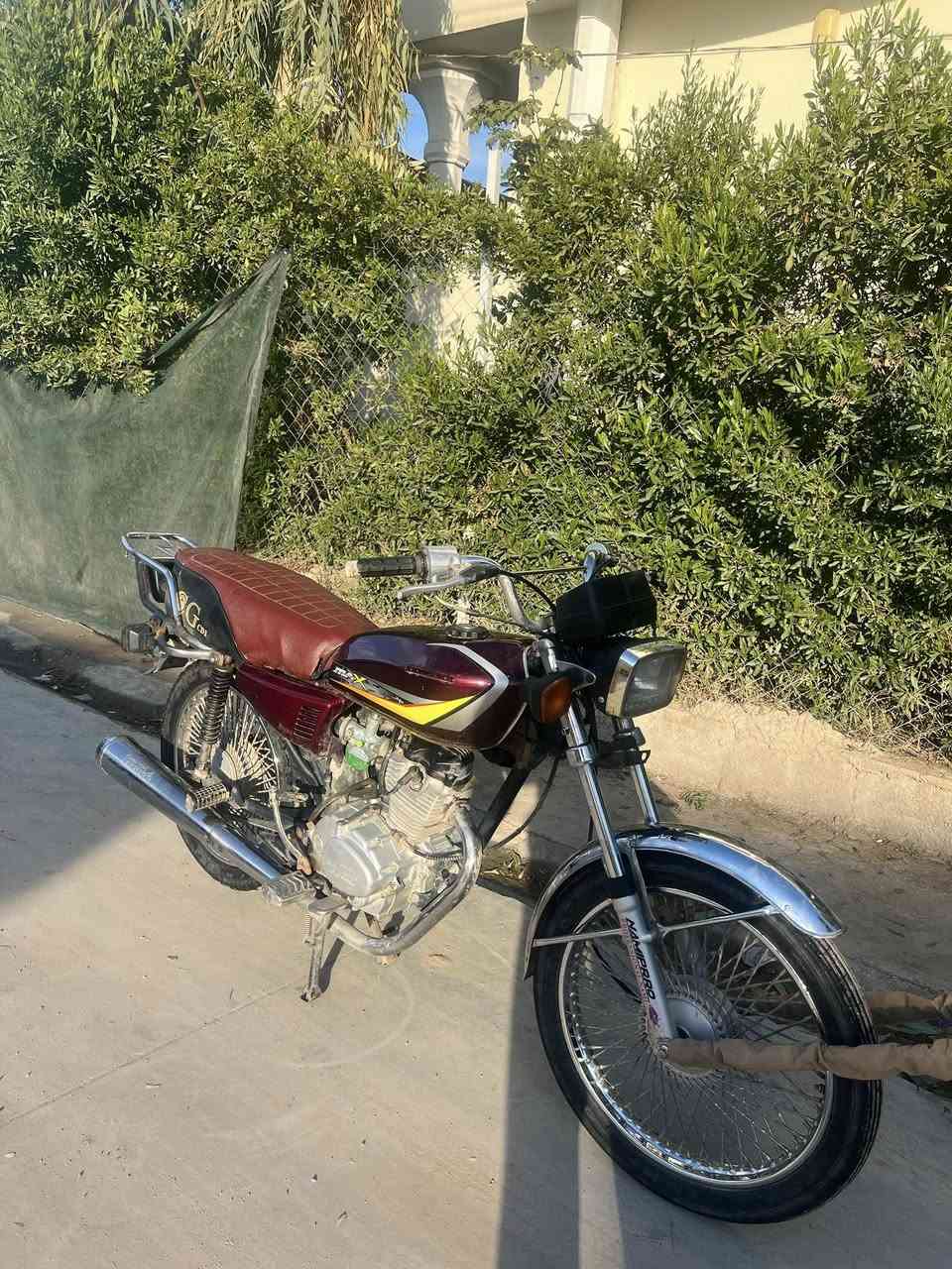 سلام عليكم نامي برو موديل 2021 محرك بشرط لا صرف لا بخار نضيفه كهربائيات كامل سعر 325 وبي مجال رقمي ***********
