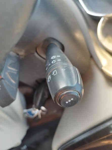 سلام عليكم على بركه الله توجد غراض رينو تفصيخ وجديد مكاني ديوانية قضاء الشاميه ناحيه  موجود توصيل ***********
