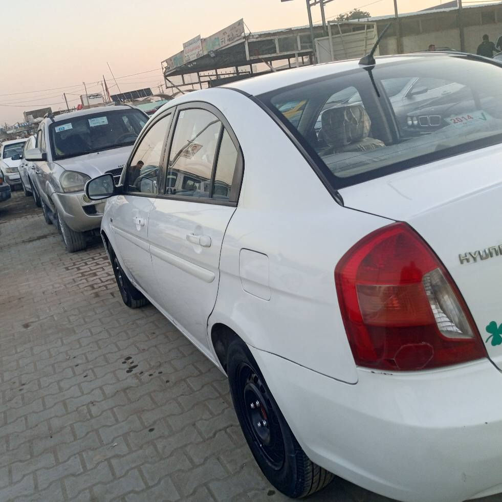 ‏‪***********‬‏ مكلف بنشر الشراي يتصل عل رقم سلام عليكم هونداي اكسنت 2011 رقم اربيل مكفوله من صبغ وتبديل  بيه شويه بارد بل بنيد 
محرك ١٦٠٠ اصل سياره جاهزه من كلشي
مكاني كوفه 
السعر ١٠٥ وبيه مجال النجف, العراق
