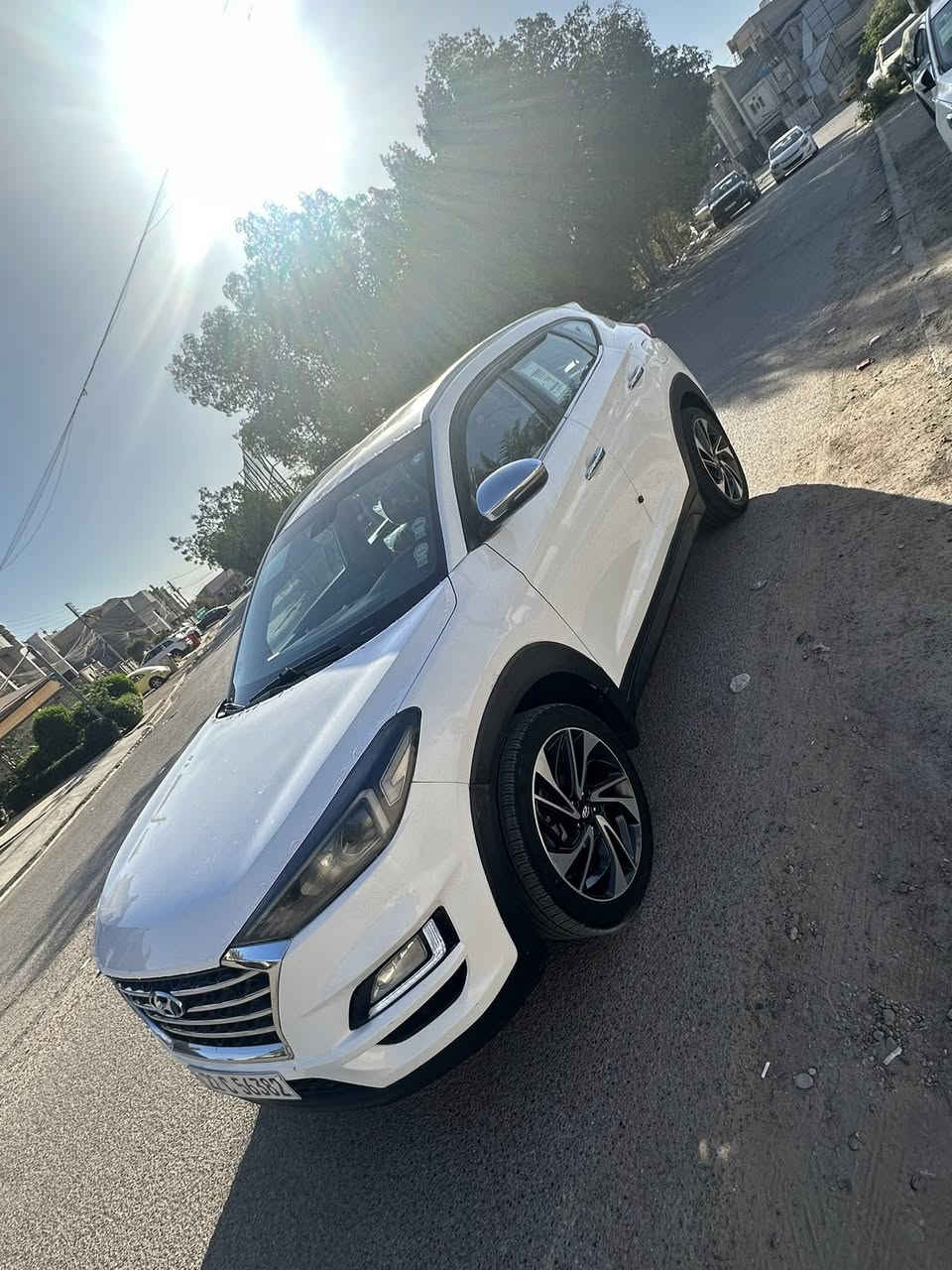 سلام عليكم توسان خليجه شركه گاصد موديل 2019 مكينه 2000دوش سياره ماشيه شي قليل سياره بيها مكانات صبغ رقم اربيل شرط تحويل سياره فول مواصفات عدا الفتحه كشنات كهرباء تشغيل عن بعد شاشه جبيره مري شفط ترحيب كشافات  سياره بيها قطع صبغ وسونرها موثق بالمنشور السعر 129 الرقم *********** غير متواجد ع الفيس الشراي يتصل
