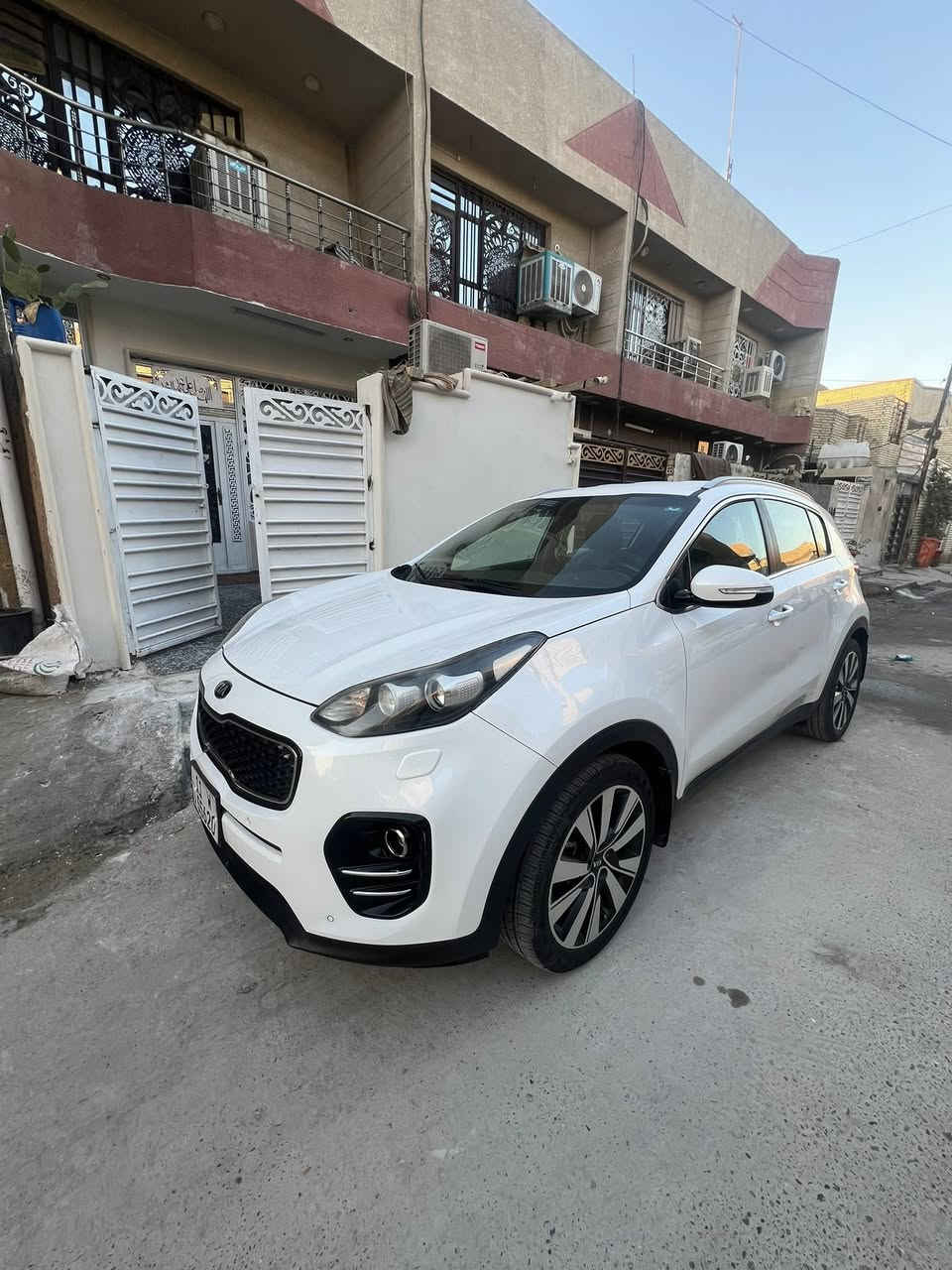 السلام عليكم
سبورتج 2018 مواصفات عاديه
 
بيها قطعتين صبغ مثل ماموضح بالسونار 

سعرها 165  بيها مجال بسيط للشراي
رقمي ***********

مكاني بغداد/الكرخ
