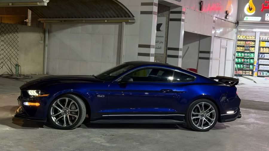 🚨🔥 #من_انظف_الجيتيات 🔥🚨
‼️ للي يدور سيارة ستوك + حادث خفيف ‼️
Ford Mustang GT 2019
💥 موستنك GT فل ديجتل 💥
الموديل: 2019
المحرك: V8 / 5.0 🔥
الكير: اوتوماتيك (10 سرعات)
الممشى: 30 ألف كم فقط 😮‍🔥 (يعني جديدة)
اللون: جويتي مميز 🔹
الحالة: دعامية خلفية فقط – باقي السيارة نظيفة جداً + كفالة ✅
📸 صور الحادث موجودة للشفافية
━━━━━━━━━━━━━━━
💎 المواصفات:
عداد ديجتل كامل
شاشة كبيرة + Apple CarPlay
رادار أمامي + جانبي + خلفي
كاميرا 360 🔥
نظام صوت قوي
كراسي جلد كهرباء + تبريد وتدفئة
إضاءة داخلية (ألوان متغيرة)
شيفتات ستيرن
مودات قيادة: Sport / Track / Drag
تشغيل عن بعد
رنقات قياس 20
━━━━━━━━━━━━━━━
🔥 سيارة شبابية + أداء جبار + شكل نار 🔥
🔥 جاهزة استخدام بدون أي صرف
💰 لمعرفة السعر:
⬅️ اترك تعليق داخل المنشور ويوصلك السعر خاص 📩
📍 السيارة جاهزة للفحص


**إذا كنت صاحب هذا الإعلان وتريد حذفه لأي سبب، رجاءا أرسل رسالة إلى الدعم الفني**