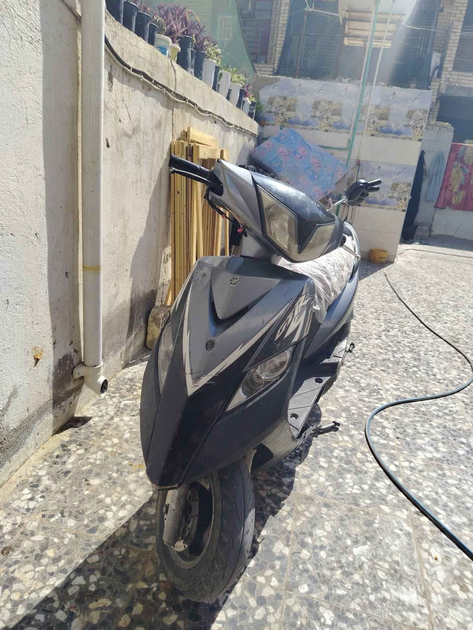 ثعلب
كاملها بس الكفر صفح يمنه مكسور شويه ومصلح 
سلف هندر كهربايات اشاير كلها شغاله باتري جديد دبلات جدد عداد شغال كلشي شغال سعر 650 وبيها مجال بسيط مكاني بغداد شعله  ***********
