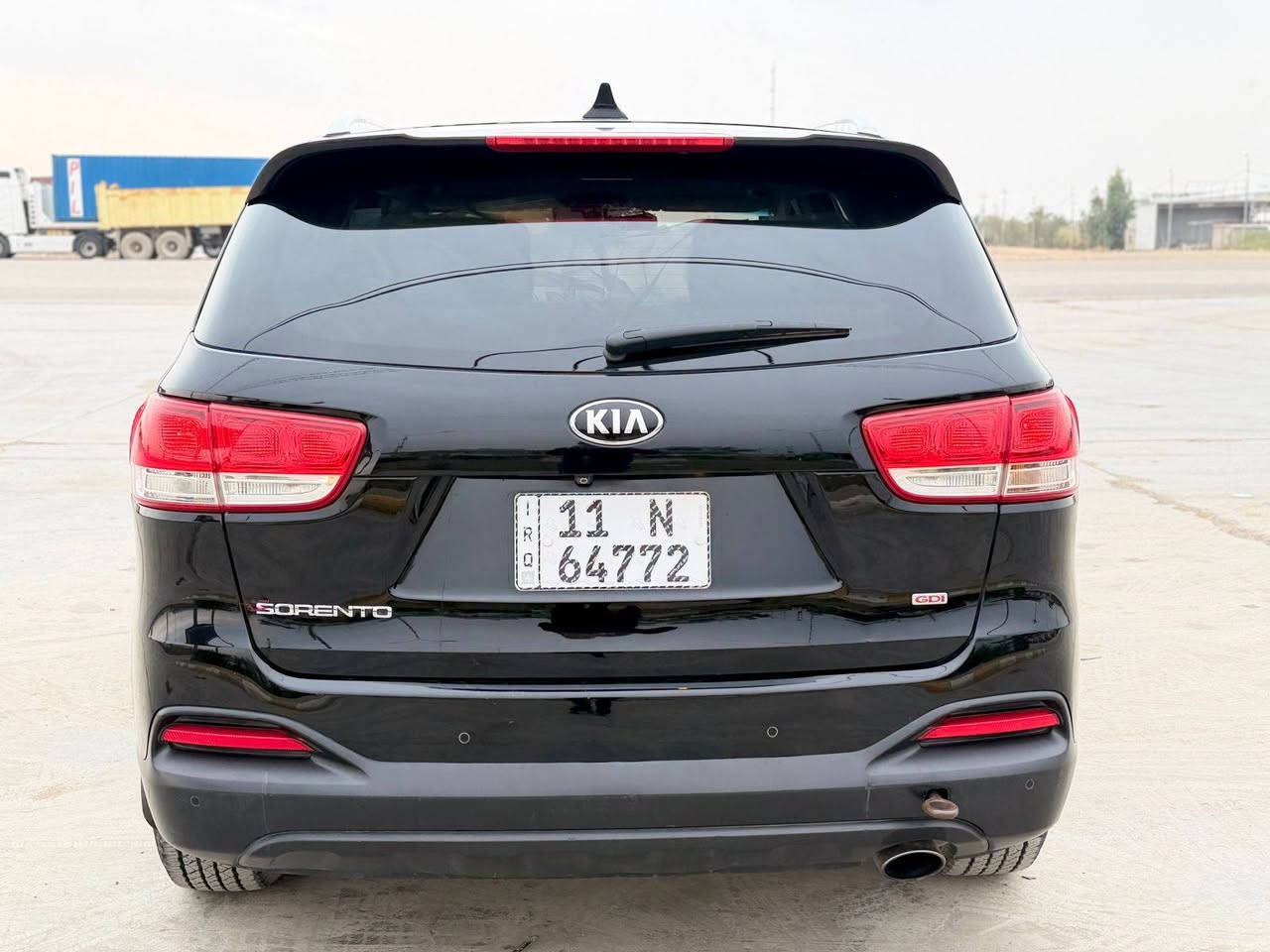 كيا…..سورنتو  ✅
موديل…….2016    ☑️

وارد امريكي 
رقم بغداد دولي
سلندر::4
راكب::7
مكينة 2400
تحكمات 
كشن كهرباء 
كاميرا 
شاشة كبيرة 
السيارة جديده
حادث جاملغ وبنيد 
مكان السياره واسط قضاء الصويره 
للاستفسار هاتف واتساب 
***********
