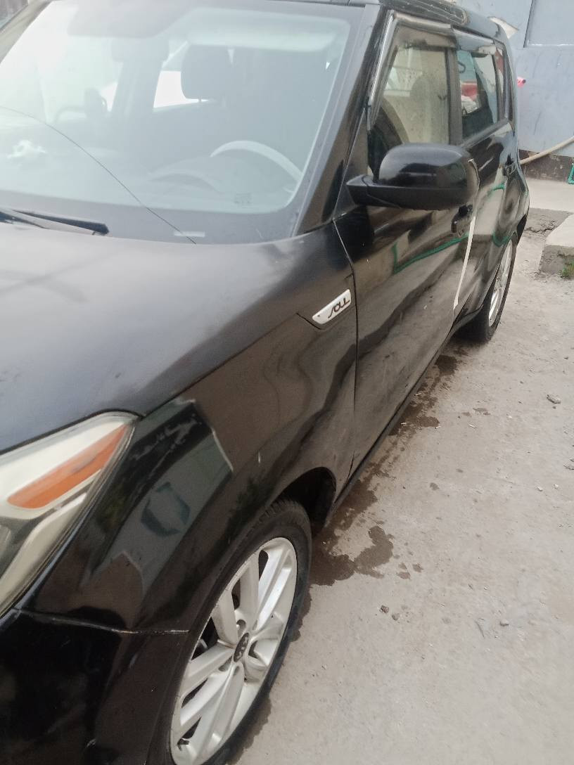 السلام عليكم كيا سول 2017 محرك 1600صبغ بنيد وجاملغ ضربات خفيفه  رقم بغداد بأسم ابنيه مكان السيارة الاسكان السعر 100 وبيه مجال حك الجيه ما بيه سونر وين متريد وديهه تراب نظافه مدينه وكير خير من اللة رقم الهاتف *********** مكلف بالنشر بغداد, العراق
