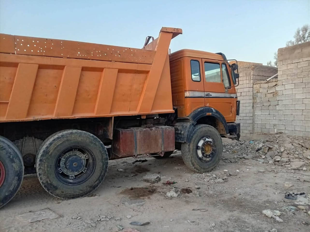 (يالله السلام عليكم) البي للبيع موديل75مكينه 25محسن ام فلسات كير 112برميل مال كصه مجموعة نص جيف دنكير مان  مداورثاني يوم  النجف الاشرف قضاء المناذره الاستفسار ***********
