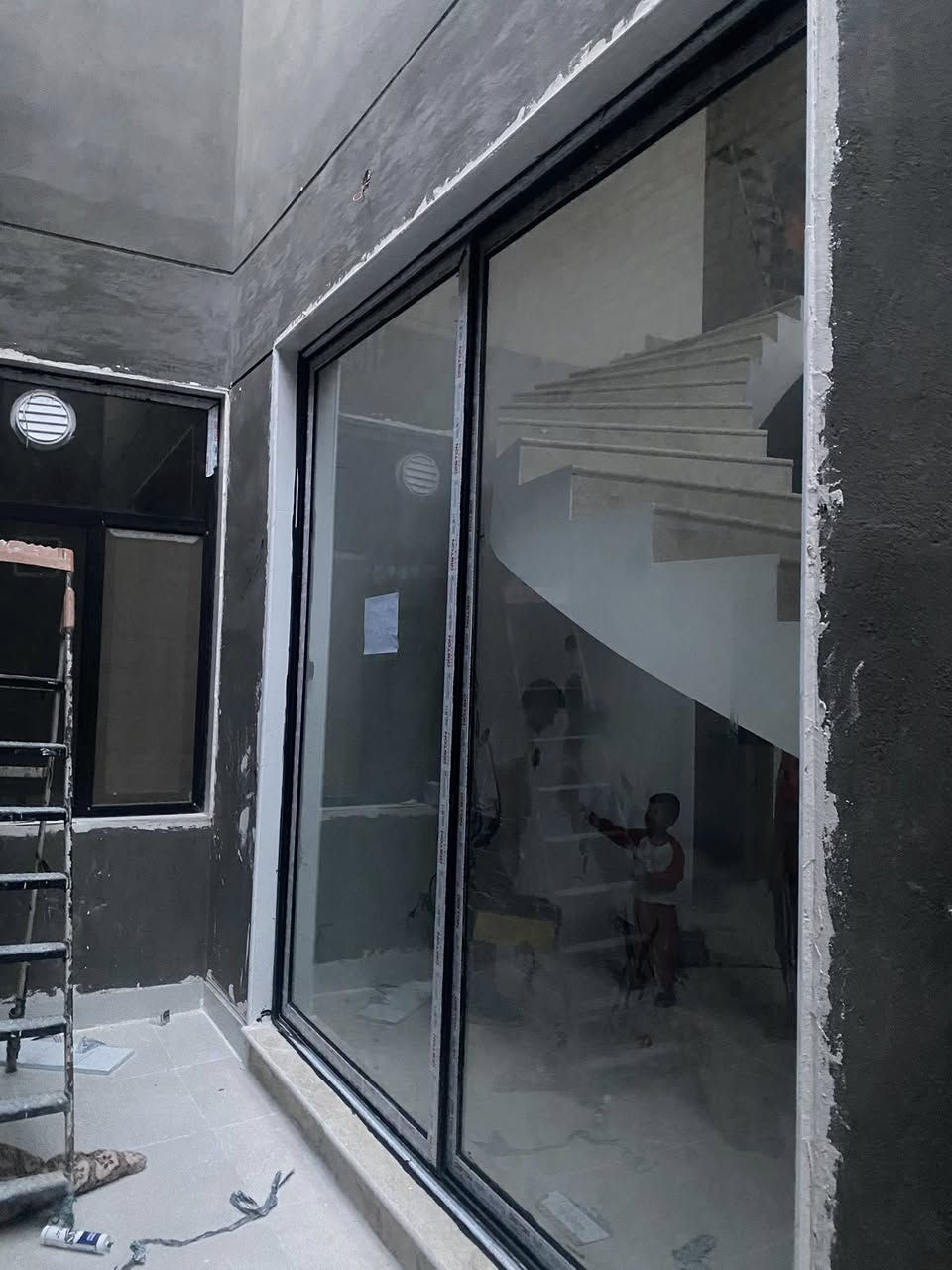 شباك سلايت ألمنيوم جام 10 ملم
شغل نظيف ومتين 💪
حركته ناعمة ويعيش معك سنين
يناسب البيوت والشقق

محمد احمد
أحمد الشمري
***********
***********
الموقع 📍
واسط الزبيديه السايدين مجاور سيد سرمد ماء ارو 
ومقابل مجمع بولو للالبسه 
@أبرز المعجبين
