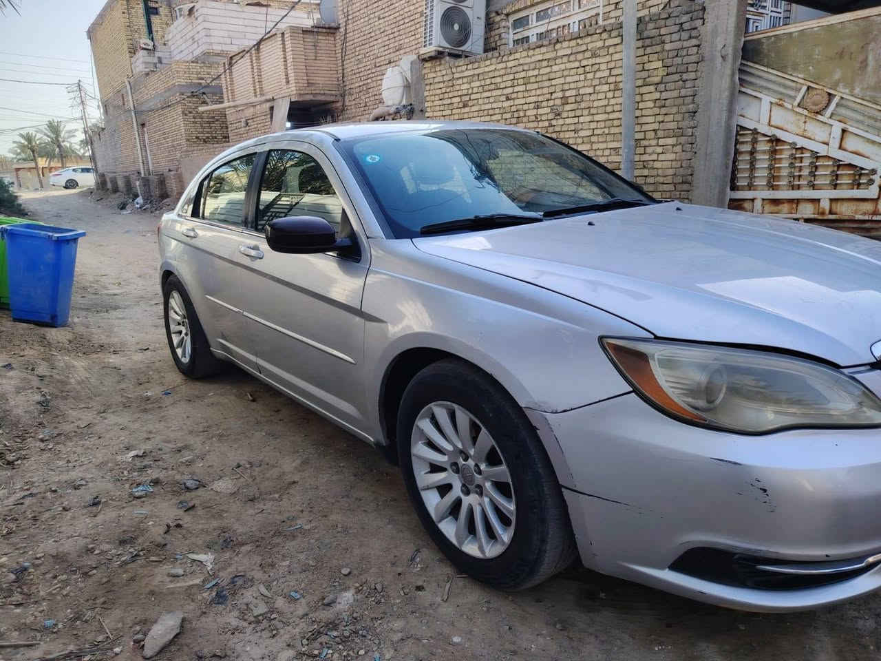 السلام عليكم
للبيع C200 مديل2012
رقم انكليزي بأسمي 
مكينة 4 سلندر ✈️✈️
محرك 2400
كفاله عامه
سنويه جديده
رقم نكليزي واسط
مواصفات 
كشن كهرباء 
تحكم ستيرن جهتين 
مثبت سرعه ( كروس )

مكاني ذي قار سوك شيوخ كرمه بني سعد 

السعر 65 وبيه مجال 
للتواصل ( بي واتساب) 
***********
