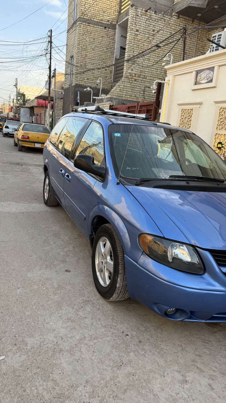 السلام عليكم 👋
للبيع دوج كرفان 🦬
الموديل 2007 
حجم المحرك 3800
السيارة استخدام عائلي 
تحويل مباشر. 
مصبوغة حزام جمالية بدون حادث 
السعر 81 
للأستفسار *********** بغداد, العراق

