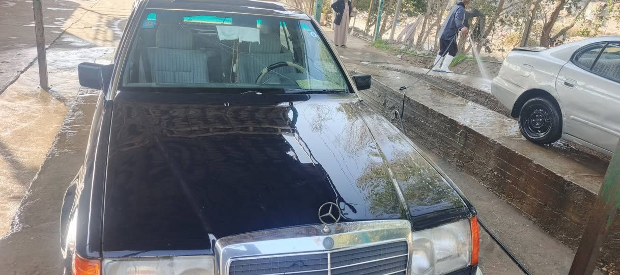 السلام عليكم/مارسيدس دب موديل92محور بطه 3000/في فيتي /غاز/بنزين/صلاح الدين/سنوية/ال2031/تبريد شغال/بئسمي رقم نكليزي صار4من دكيت ارقام (السعر) 66 بيها مجال /***********/الديوانية
