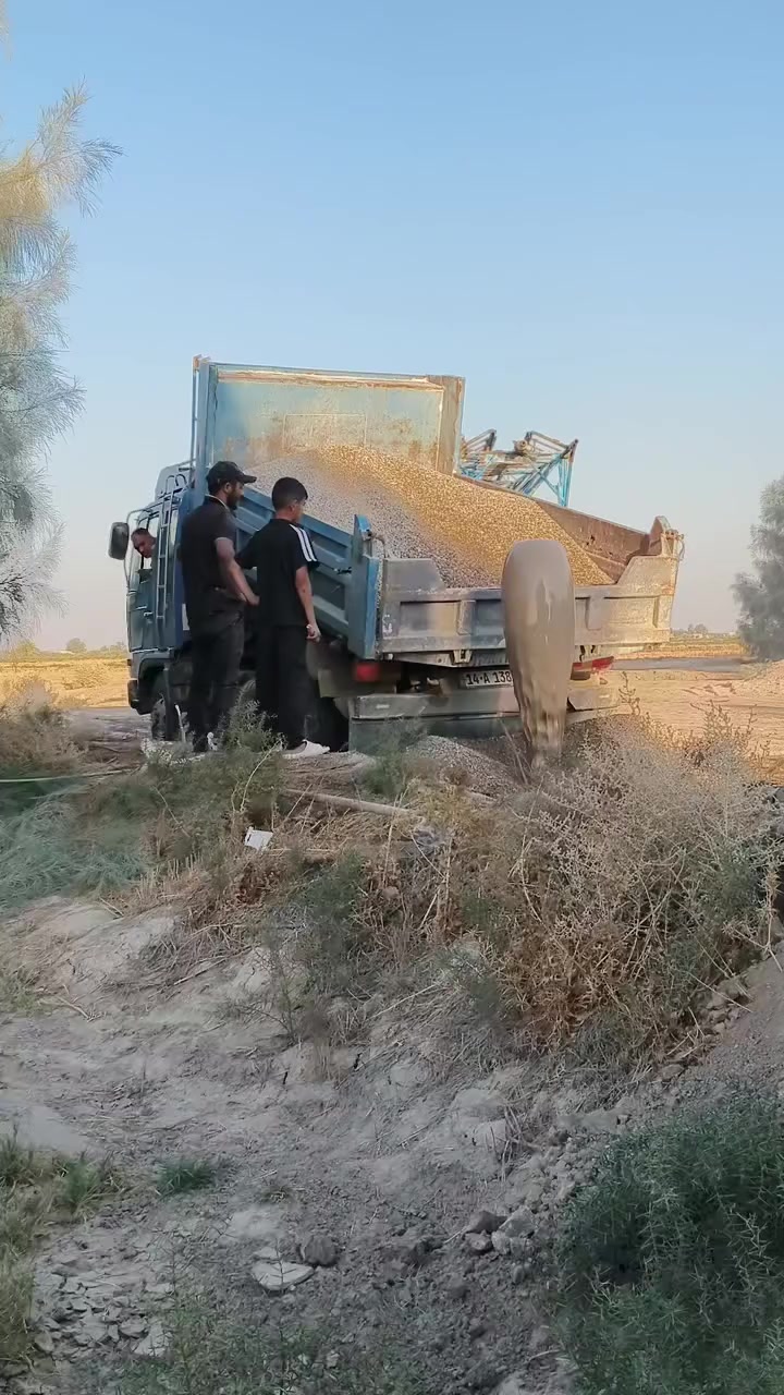 مستعدون لحفر الابار *********** اليدوية والالية بالمنازل والحدائق يوجد حفر ألي يصل الى 100م بأنسب الأسعار يوجدواتساب ✉️ ***********
