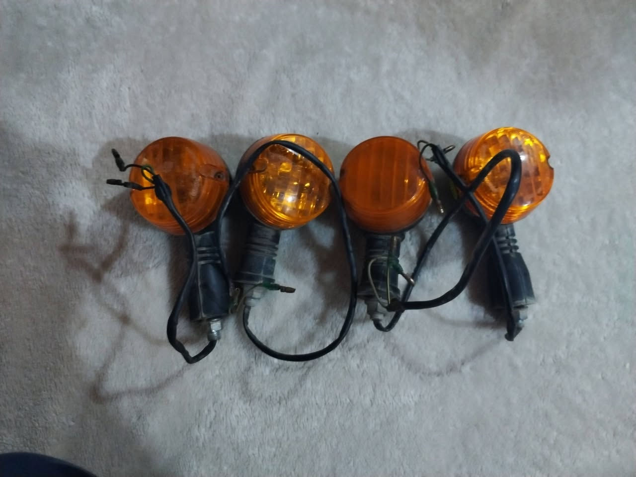 دشبول بوكسر 25
اربع اشاير بوكسر 20
كابريتر بوكسر 25
بوشه وكور بوكسر شرط الشغل بدون دخان 75
***********
