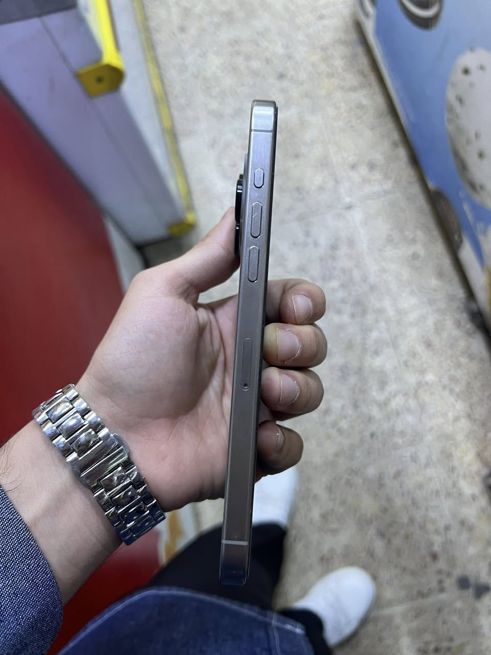 لسلام عليكم
ايفون 15 برو ماكس للبيع ذاكره 256 بطاريه 92 الجهازي بلادي ممبدل شي السعر مليون و100
العنوان "السيديه حي الاعلام
***********
