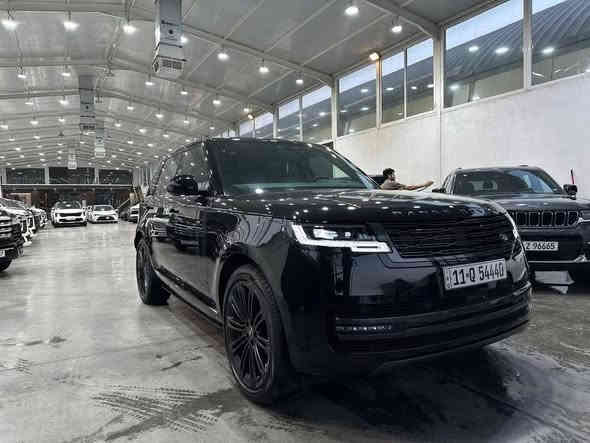 رانج 🔥🔥رانج روفر 🏴󠁧󠁢󠁥󠁮󠁧󠁿 2024  اوتو بايوغرافي🔥🔥
🤝لمعرفة السعر اكتب ( رانج او 2024)
__________________________
▪️النوع:RANGE ROVER
▪️الفئة:Autobiograghy
▪️الموديل:2024
▪️السيارة مواصفات فول ١/١ 
▪️المسافة المقطوعة: ‏4000 k/m
▪️اللون:اسود 
▪️ضمان وكالة سردار ✅
▪️كفالة عامة ✅
▪️للاستفسار اكثر الاتصال
     ***********
