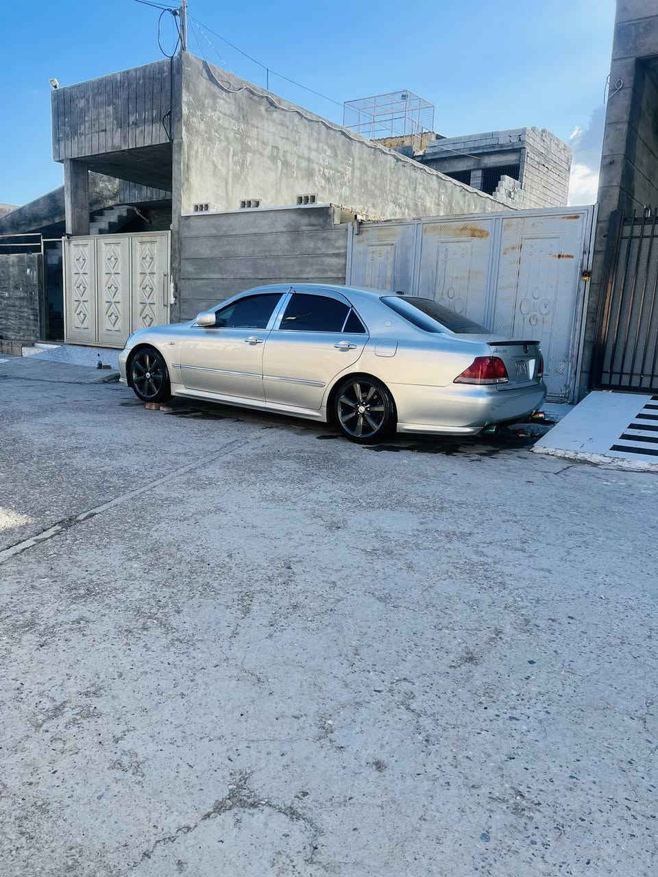 فرۆشتنی خیرا شاهینە براوە براوە لۆک ٢٠٠٥ بەسمە رەش
١٨٢ بی دوکەل بی چالو شوخت کەڤەرو شانسی بەشەرت سەقفی شوشەیەلۆک بی دەحمو لیدراو
مواسەفات ٣دوگمەی سپۆرت کوشن کارەبا  کوشن جلد ناوقەیسی🍑پینج بەسمە شاشەو کامیرا لایت ناوچە کویر ئاوینە شەفتو ئۆتۆ 
ویلو تایەیی دینگەی لۆک کامل مەسرەف سالنسای سپۆرت  سەیارەکە ٢٥٠ مەسرەفی نیە شوین چەمچەمال  سعری ٤٨ گەلا💵مشتەریت تیلکە***********
