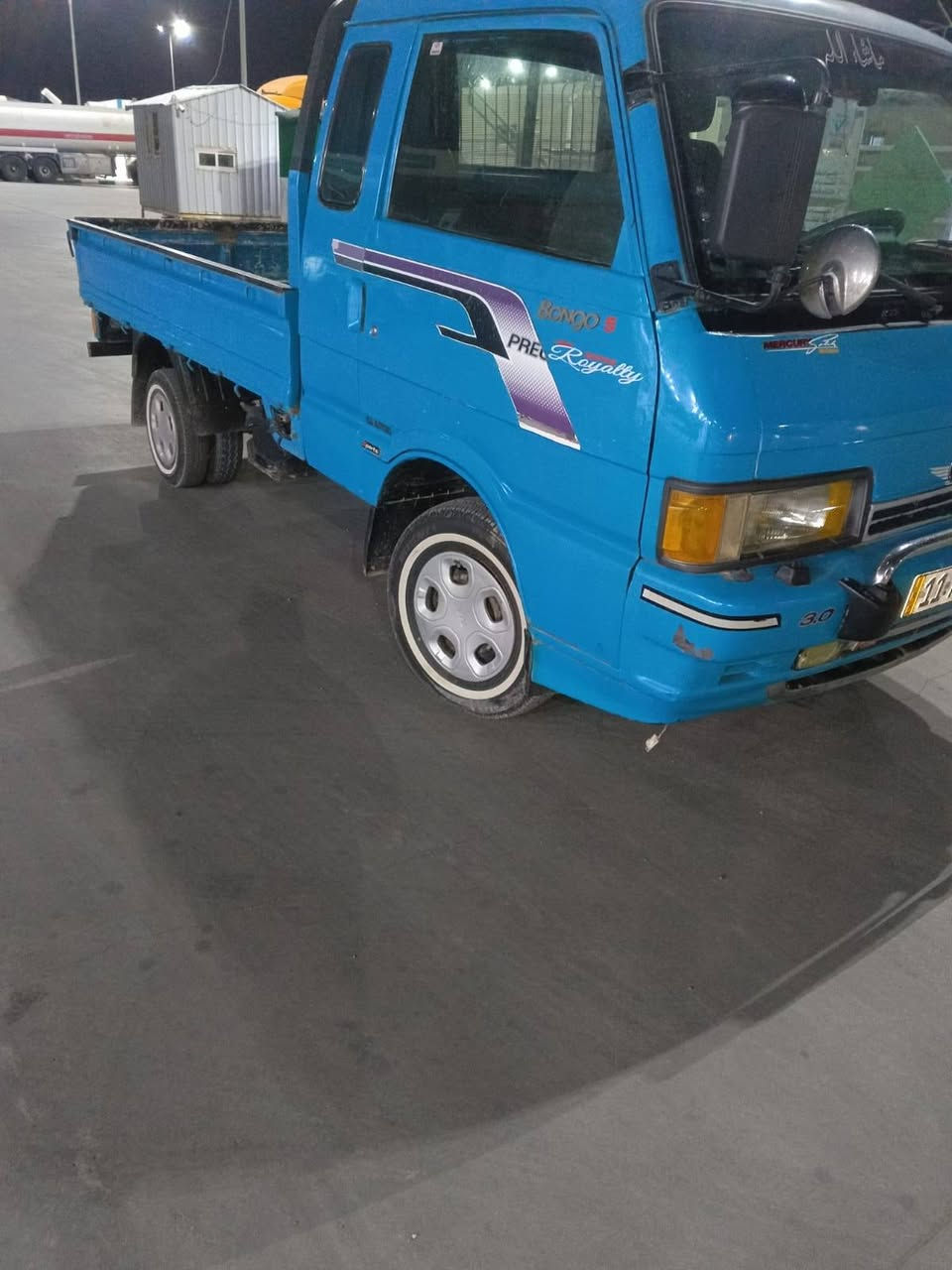 سلام عليكم كيه حمل 93 رقم واسط سنويه جديد مكينه كير شاصي كله كغاله عامه كله شغال صدر جديد كهربائيات كله شغاله مكان السياره والكوت *********** ابو حسين مكلف بل نشر
