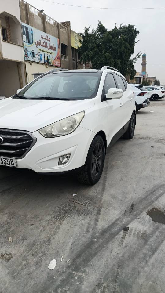 السلام عليكم للبيع توسان ٢٠١٤ خليجي رقم بغداد السياره مكفوله من الصبغ والتبديل بيع بارد السياره بنوراما داخل لونين كامره وحساست مكينه ٢٠٠٠دوش مكفوله كيرمكفول تبريد حداديه كله مكفوله السياره ماشيه١١٩ الف  السعر١٤٥ وبيه مجال بصيط للستفسار اتصل فقط*********** مامتواجد بلخاص بغداد الطالبيه بغداد, العراق
