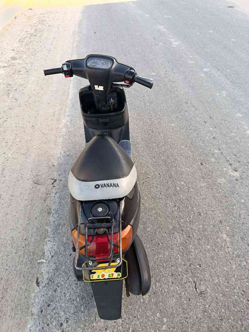 سلام عليكم شباب دراجه بطه للبيع مديل 2003 كفاله عامه وصل معرض موجود بيه صارله شهر ونص من طالعه مكينه كفاله سلف هندر كهربائيات كله شغال مكاني مسيب وشراي يخابر ويدلل ***********
