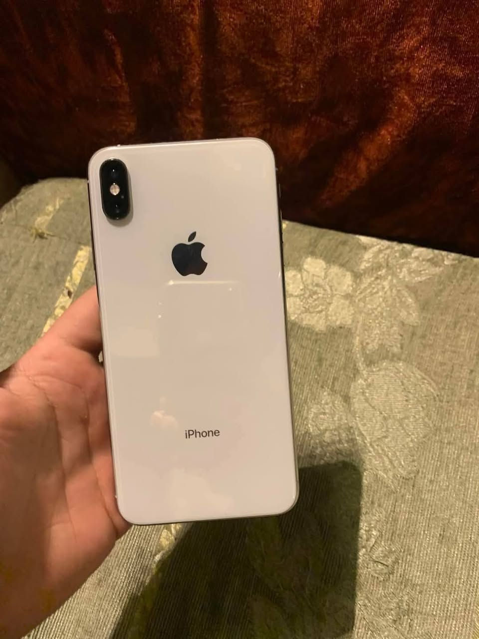 XS MAX
للبيع الجهاز بطاريه٧٧
بي مشكله الجهاز يرست كل ٥دقايق 
احتمال اشرطة السماعات ماعرف
السعر ١٧٠ وبي مجال بسيط
***********
مكاني ديالى
