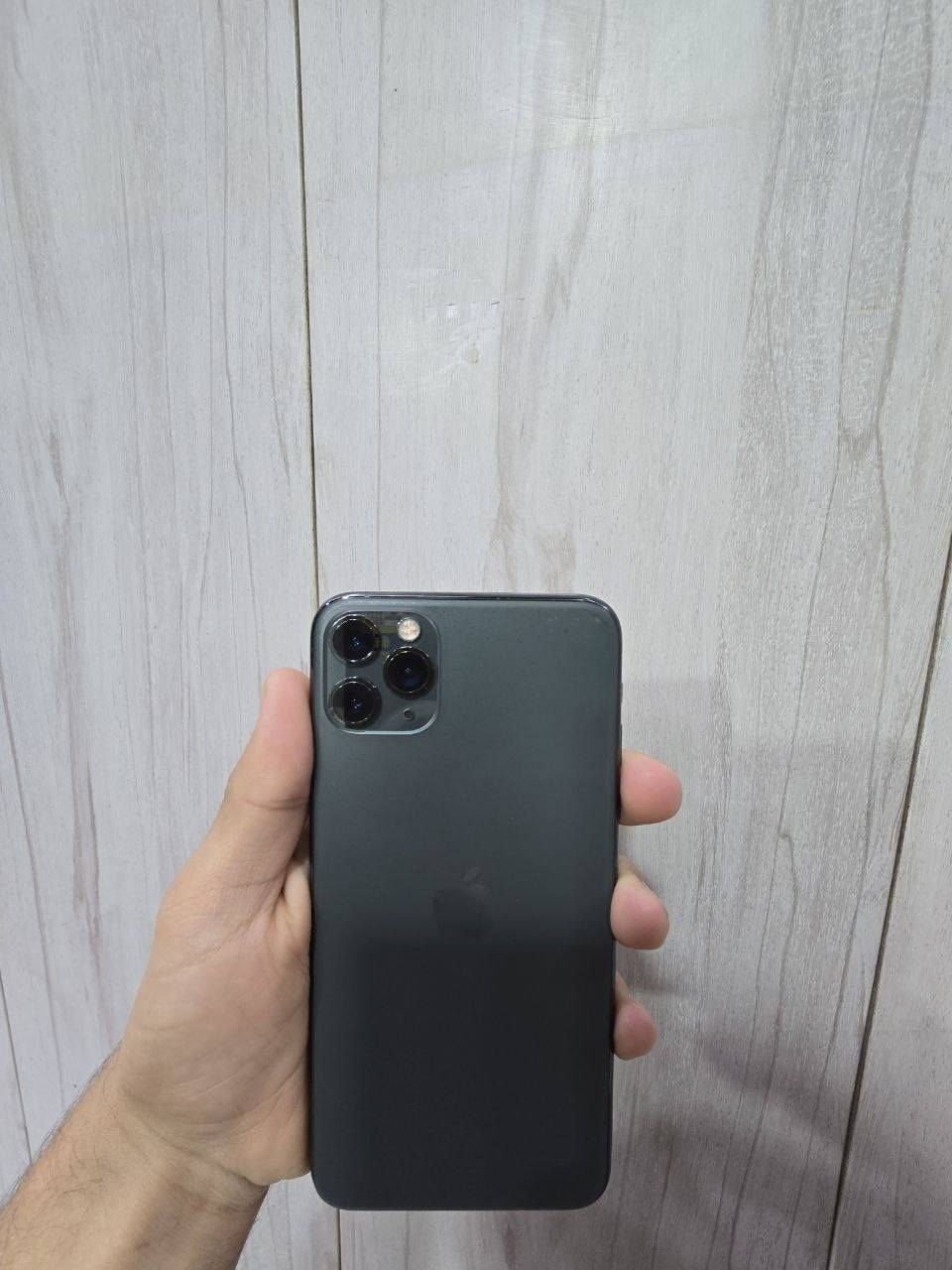 11برو ماكس شرق اوصط الجهاز بلادي بطاريه 71 مكفول زلغ مابي السعر خاص ***********
