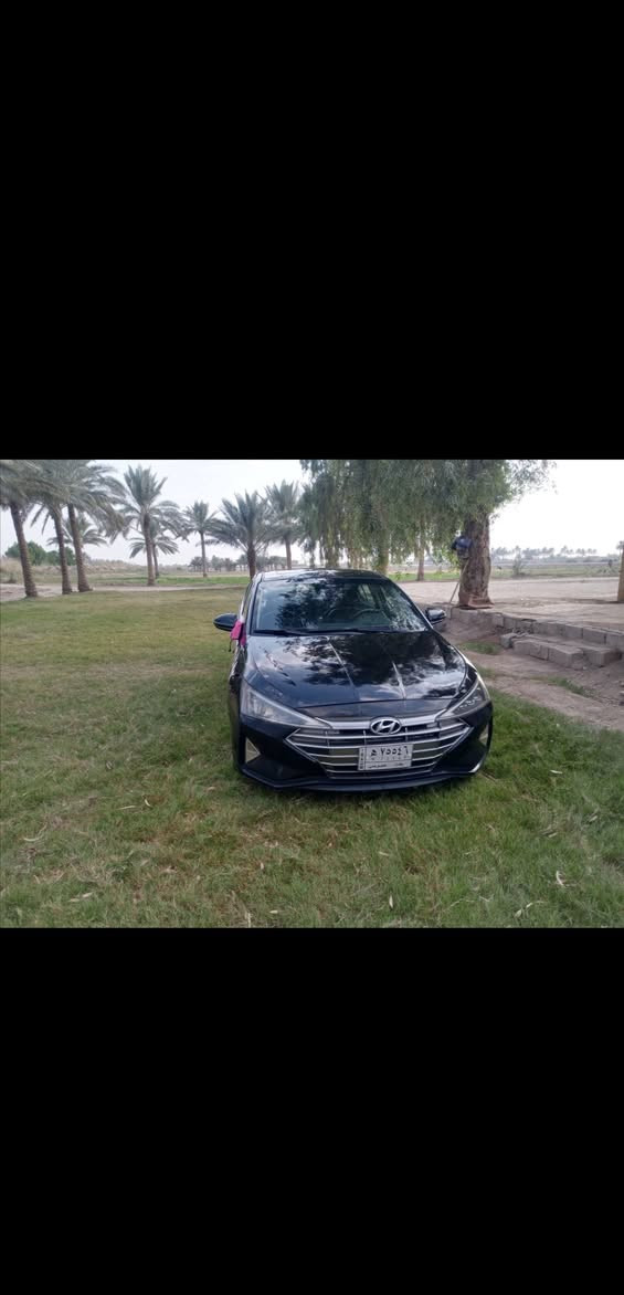 النترا 2019 سبورت وارد كندي فول مواصفات كير at ثلاث وضعيات قياده معروفه مواصفات السبورت محرك 2000الحادث الجاملغ من جها السايق وربع من البنيد بدون أي دواخل بدون أيرباك وأكو سونار السعر 135وبيه مجال بسيط المكان جنوب بغداد ***********
