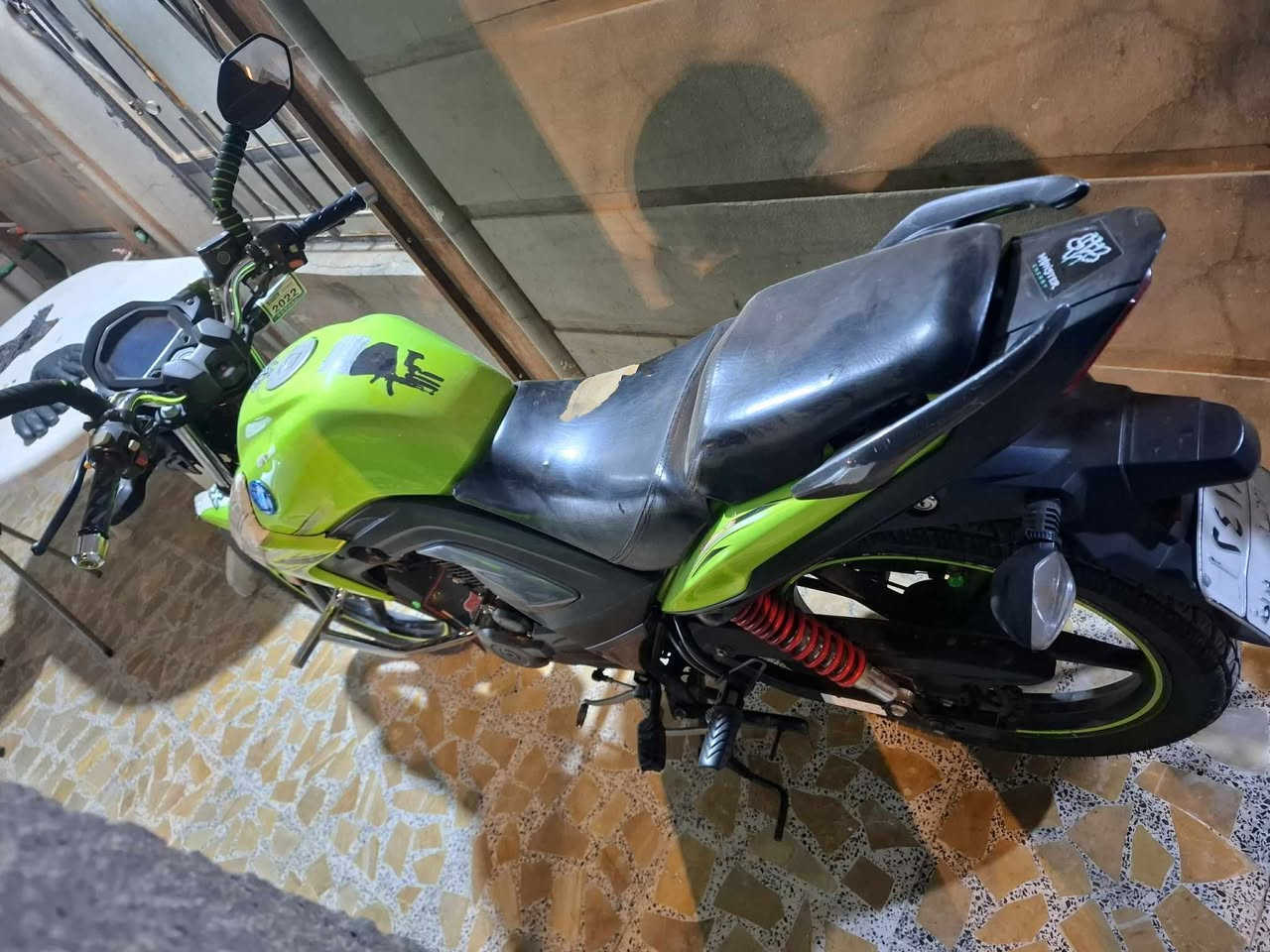 البيع موديل ٢٠٢٠ مسجل لوحات سنويه تحويل مباشر سعر ١٥ ورقه مكاني الرمادي التاميم ***********
