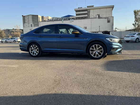 ‎للبيع سيارة فولكس واجن جيتا
Volkswagen JETTA 🇩🇪
‎موديل 2019 
R-LAIN مواصفات
‎  14 سلندر 4 توربو 🚀
‎ماشي 46 الف ميل
‎تحكمات ستيرن
‎لايتات ليد
‎كشنات Sport
‎  شاشة و كاميرا
‎ بريك كهربا
‎  گير -سبورتي و عتدي
‎ سيارة كلش حلوة و مرتب
‎سيارة رقم بغداد بسمي 
‎سعرها 133 وبيها مجال 
ملاحظه : حادث السياره كلش بصيط 
بنيد وربع جاملغ بارد فقط باقي كله كفاله
عنوان السياره بغداد العامريه 
***********
