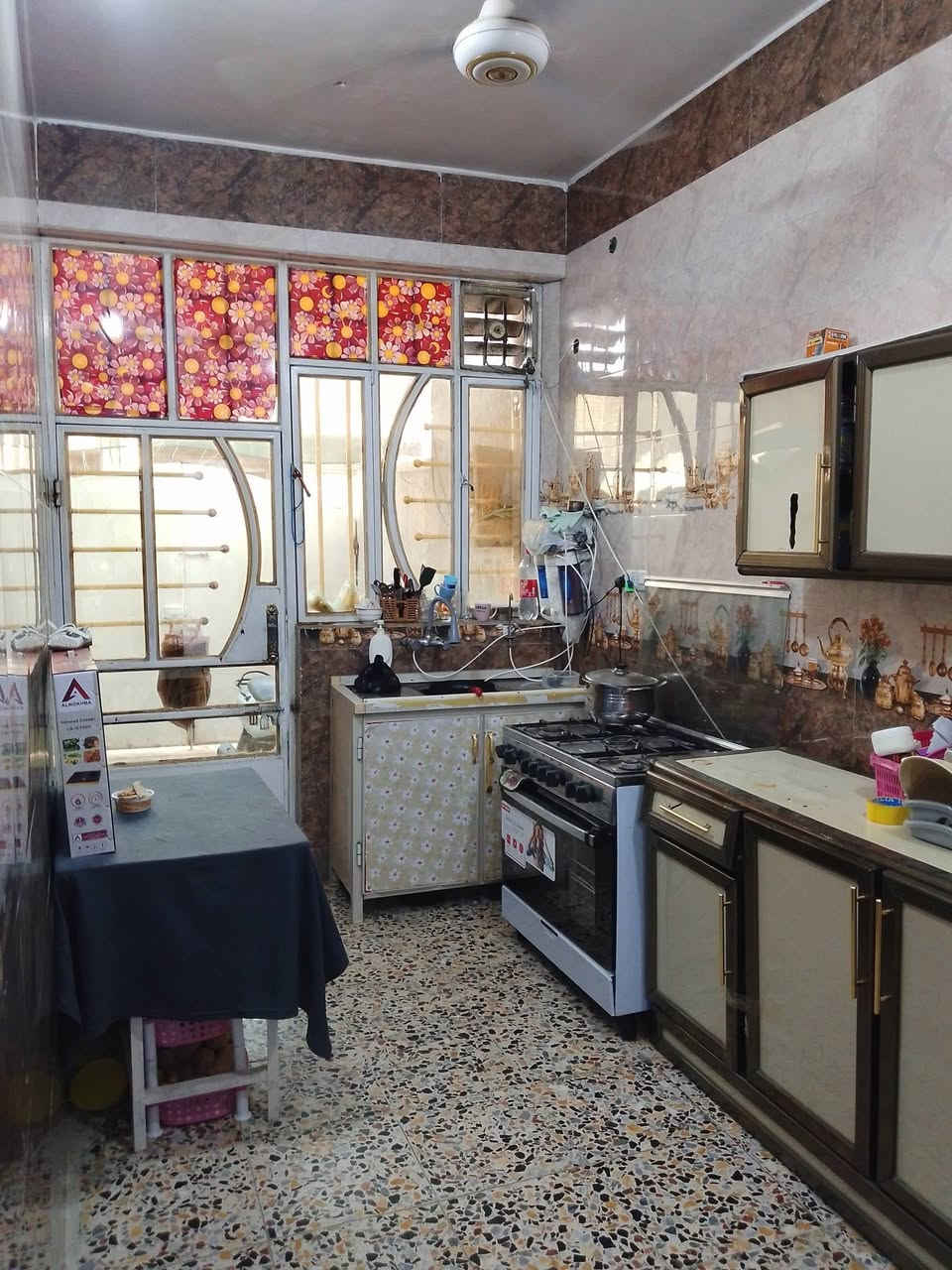 السلام عليكم
بيت للبيع مساحه 100 متر زراعي سند 25 بل عبيدي الرئاسة شارع المعامل الطحين السعر 60 وبي مجال استفسار على الرقم *********** 
مستعجل على البيع
