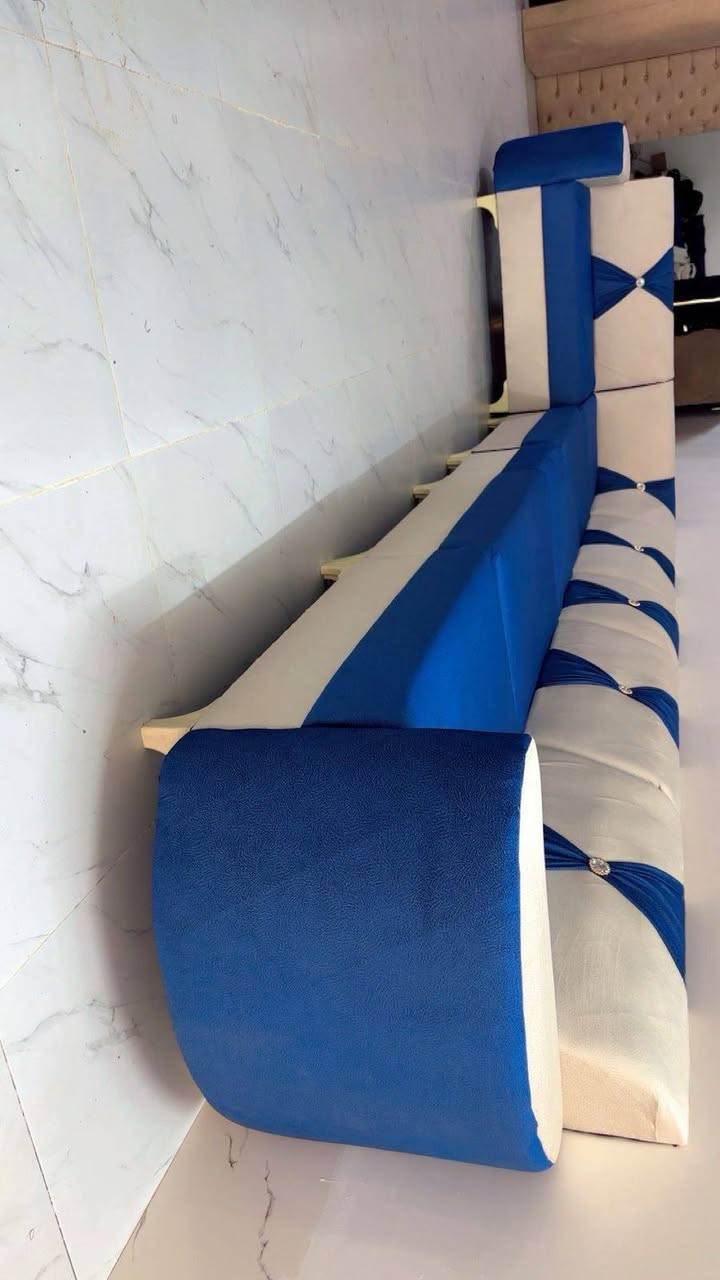 ديوان نضيف بدون عيب عنوان اربيل توجد توصيل اربيل وموصل***********واتساب
