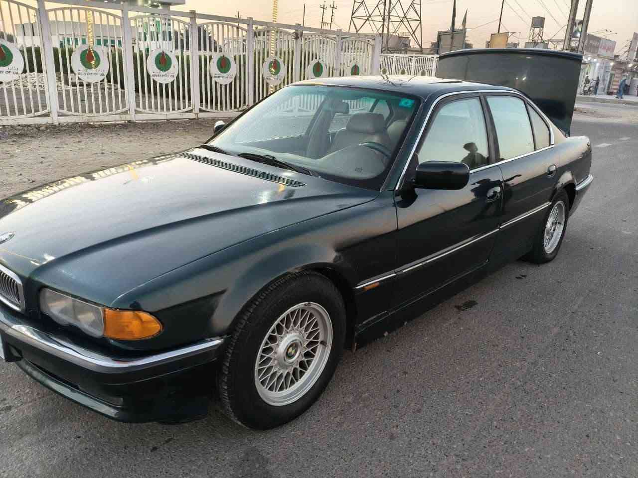 السلام عليكم..
BMW 1997
V8
744 i
رقم بغداد انگليزي بأسمي
السياره محرك وگبر جدد شادلها
صدر امامي وخلفي جديد 
تبريد ثلج 
تحكم ستيرن
سنتر لوك تقفيل الابواب والجام يصعد ويه التقفيل
لايت العالي شمسي زرع عدسات منظومه ب ٦٠٠ الف والناصي زنون
كهربائيات كلها شغاله
فتحه بالسقف 
مسجل شاشه شادها جديد 
باتري جديد 
تخم تاير جديد 
مصبوغه عام للجمالية 
شلعتها خرافيه وآللي جاني ال 44 يعرف شأقصد 
السعر  70 وبيها مجال
مكان السياره أطراف الشعله طريق ابراهيم بن علي
للاستفسار الاتصال بالرقم 
***********
