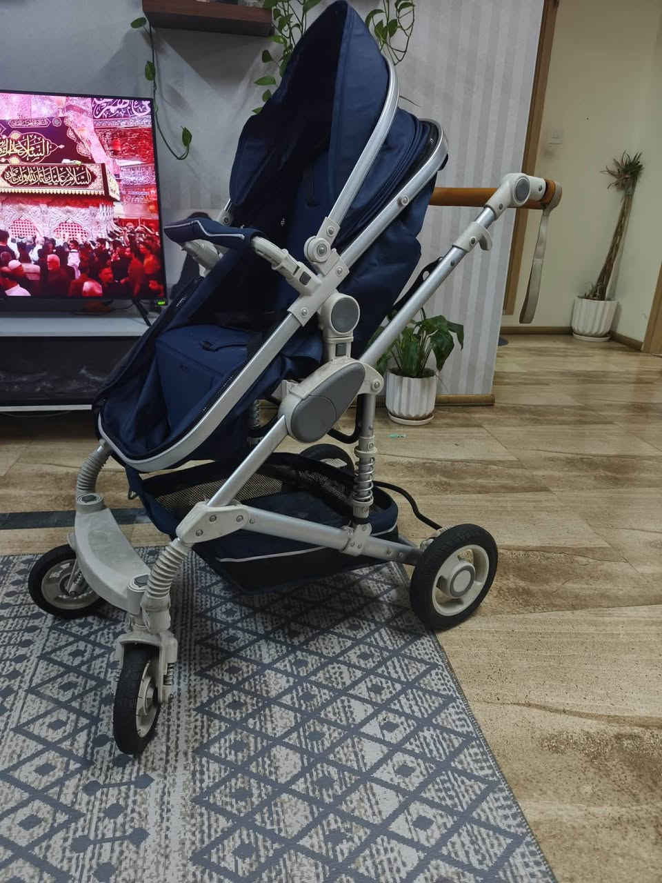 للبيع عربانةوطفل + كرسي ثنين في واحد جديدة كلش سعر 125 وبيهة مجال مكان مجمع بسماية


**إذا كنت صاحب هذا الإعلان وتريد حذفه لأي سبب، رجاءا أرسل رسالة إلى الدعم الفني**