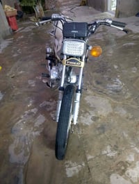 دراجه للبيع تايكر كلك كلك كلك مكفوله من صرقه و العشاير الدراجه كهرابيا...