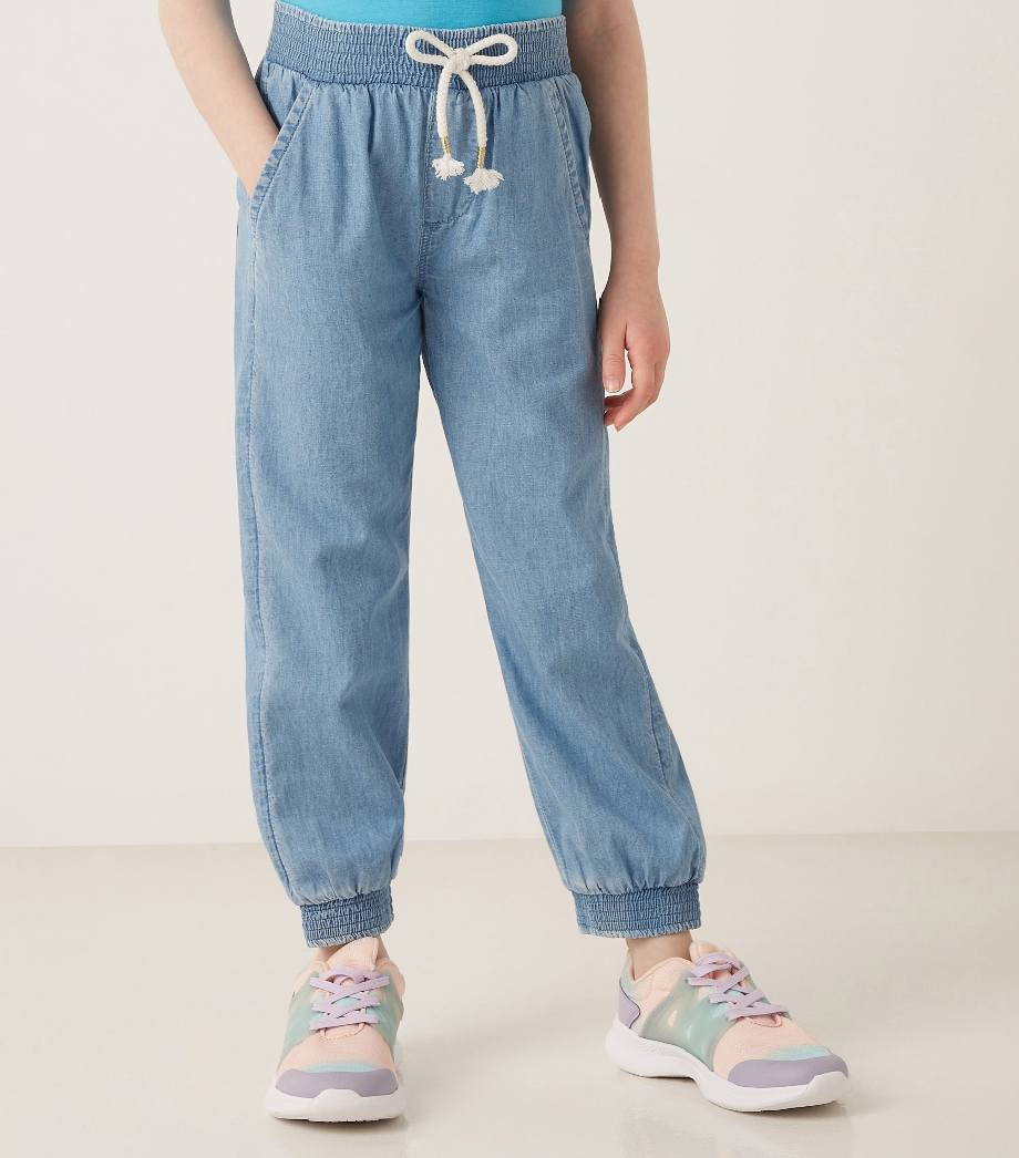 مجموعة متنوعة من البناطير ياجمال 😎🥰
الأسعار تبدي من 5الاف لل10الاف فقط 
للحجز والاستفسار راسلونا خاص
يوجد توصيل🚗🚗


**إذا كنت صاحب هذا الإعلان وتريد حذفه لأي سبب، رجاءا أرسل رسالة إلى الدعم الفني**