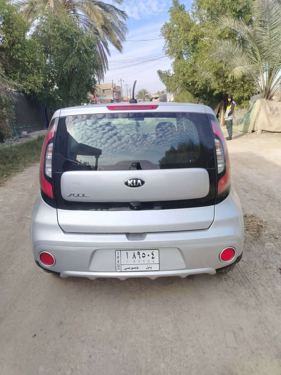 كيا صول 2017 وارد امريكي حادثه جاملغ وبنيد بدون دواخل بدون تبديل ليبل واحد السياره رقم بابل محرك 2000 فول مواصفات بصمه  بصمه ابواب شاشه  كامره خلفيه حساسات تحكم ستيرين السعر 115 العنوان بابل محاويل للاتصال على الارقام التاليه ***********/***********
