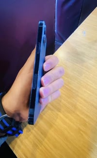 ايفون ١٢ برو ماكس أمريكي نموذج M جهاز مستبل بطاريه او ضهر فقط. الباقي....