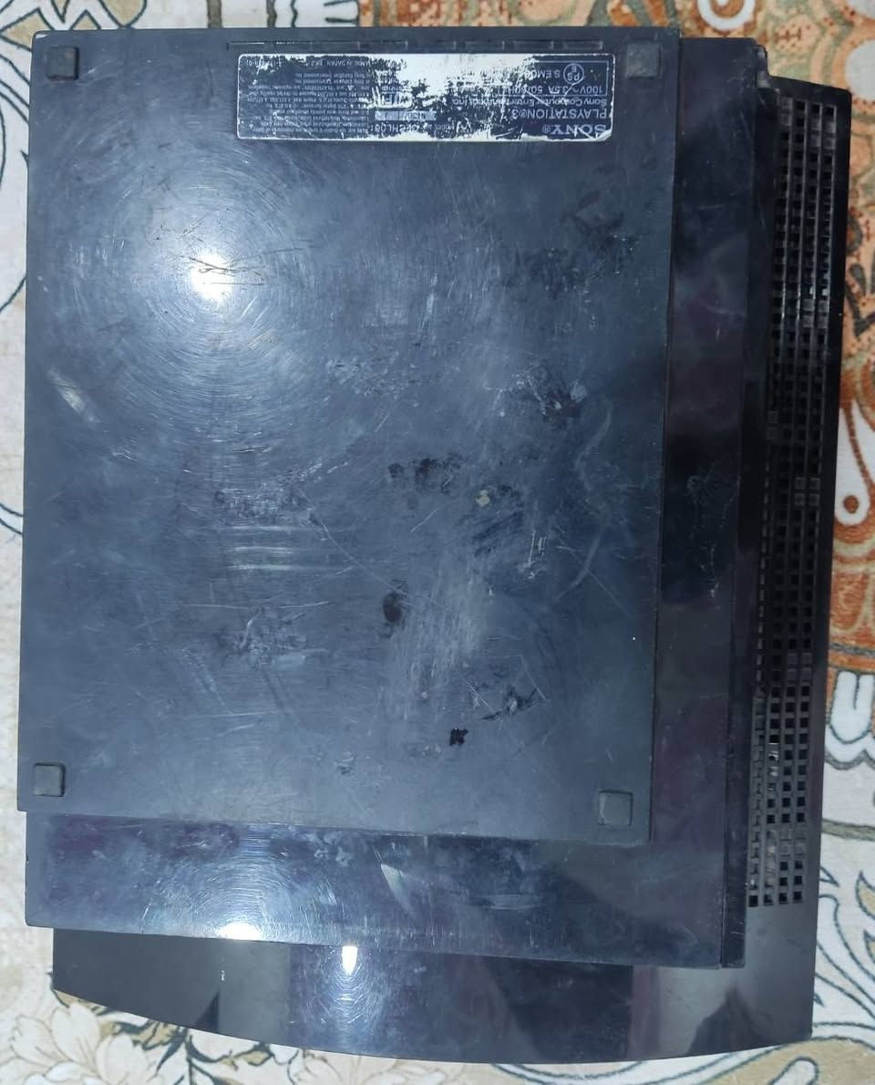 بلي 3 لمبة صفراء رايدة ب25 الف
الهارد مالتة 80 گيگا و العدسة شغالة والبور شغال الHDMI شغال  فچأة طلعت لمبة صفراء وعطل ....
عالأكثر معالج لو كرت العطل مالته


**إذا كنت صاحب هذا الإعلان وتريد حذفه لأي سبب، رجاءا أرسل رسالة إلى الدعم الفني**