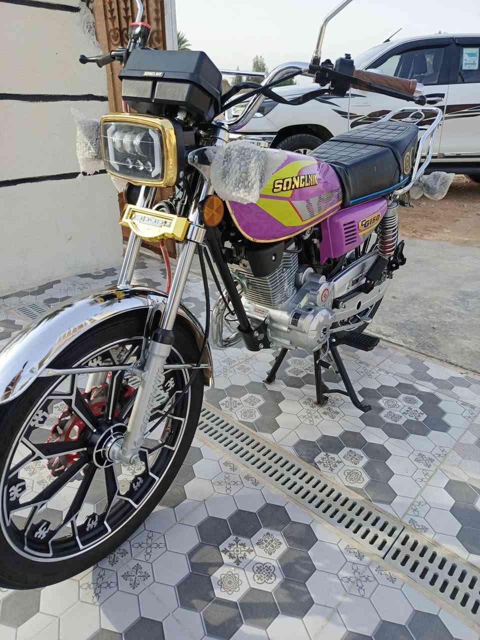 سلام عليكم دراجه للبيع 2025محرك سيبي اف مانع هتزاز فول نعومه
اوراق سكنر تشغيل بصمه للتصال ‏‪***********‬‏
سعر 825 وبيه مجال بسيط مكان بابل جبله
