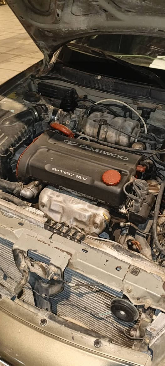 السلام عليكم 
دايو نوبرا موديل. 97
مكان كربلاء   
السعر 32 وبيها مجال 
السياره نضيفه وحلوه جهازه من كلشي 
رقم. ***********
