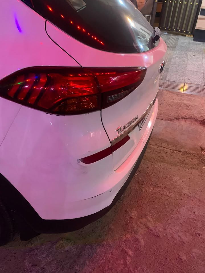 السلام عليكم للبيع توسان خليجي ٢٠٢٠ رقم بغداد سياره فول موصفات ١/١ بانوراما بصمه كراسي اثنين كهرباء جلد قرميد شاحن لاسلكي شاشه اندرويد حاساسات 
سعرها185 مجال رقمي ***********
