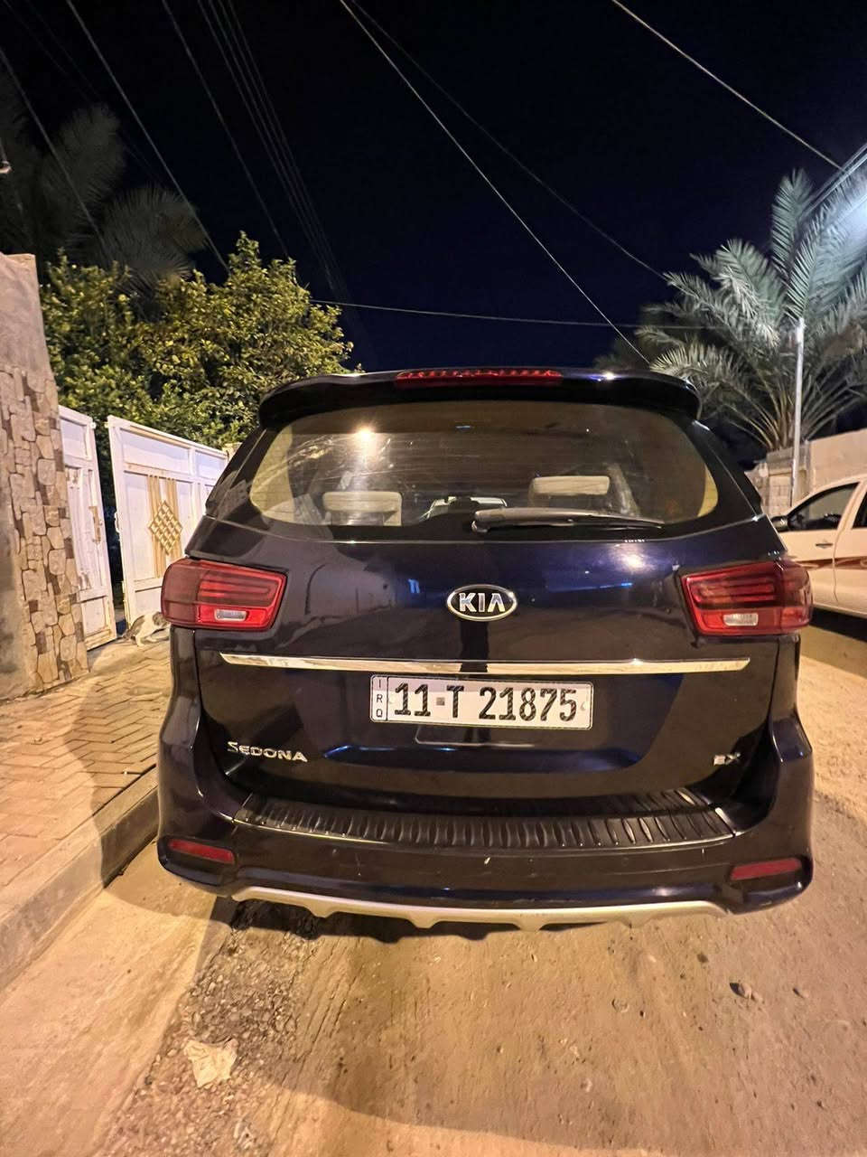 كيا سيدونا موديل ١٩ ضرار موضح بل صور أبواب كهرباء سيارة نضيفة بمعنى الكلمه استخدام شخصي ماشية ٧٦ رقم بغداد سعر البيع ٢١٠ وبيها مجال والي مو شراي لا يكسر بحلال العالم ***********ومن التوفيق
