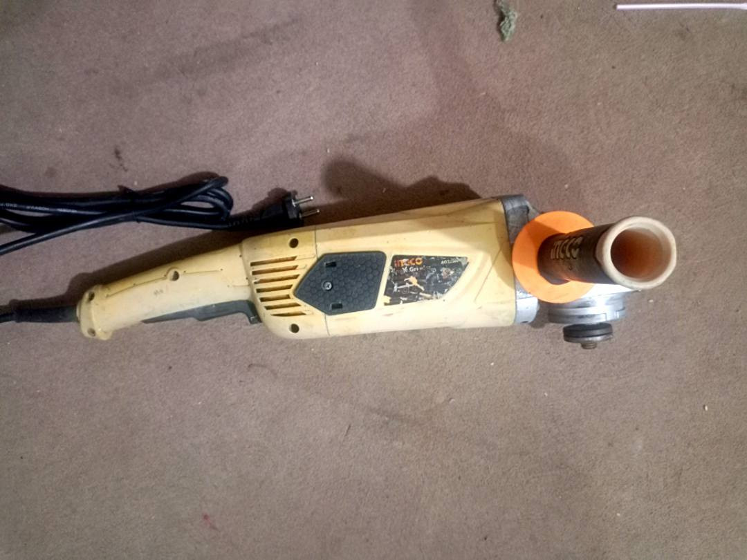 سلام عليكم

دريل كسار ماركة توتل
نضيف سعر 70

كوسرة ماركة انجيكو 230 ملم
نضيفة سعر 45

دريل  ماركة تام + كوسرة بالة نضيفات 
سعر 40 

مكان بغداد البلديات يوجد توصيل
رقم واتساب ***********
