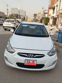 للبيع  اكسنت موديل 13 رقم بغداد الجديد هزه جديدة استلام شركه خليجي دبل...