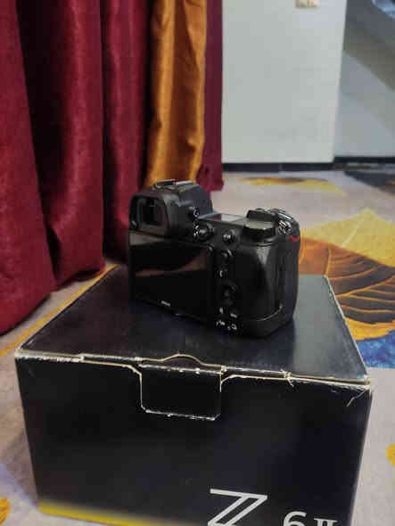 كامرة نيكون Z6 ll كلش نضيفة بل جيس ستخدام حلو كارتونة موجودة مع ادبتر FTZ نضيف اصلي  وعدسة 85m  رقمي *********** مكاني نجف
