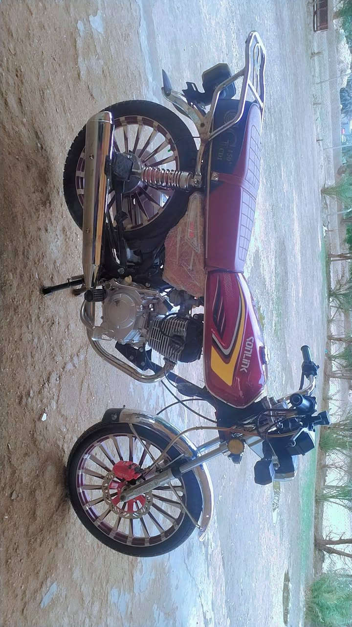 سيفانه للبيع موديل 24 كفالة عامه كهربائيات كله شغال شرط انضف من الصوره وراق كامله  السعر 650 وبيه مجال اتصل على الرقم ***********
