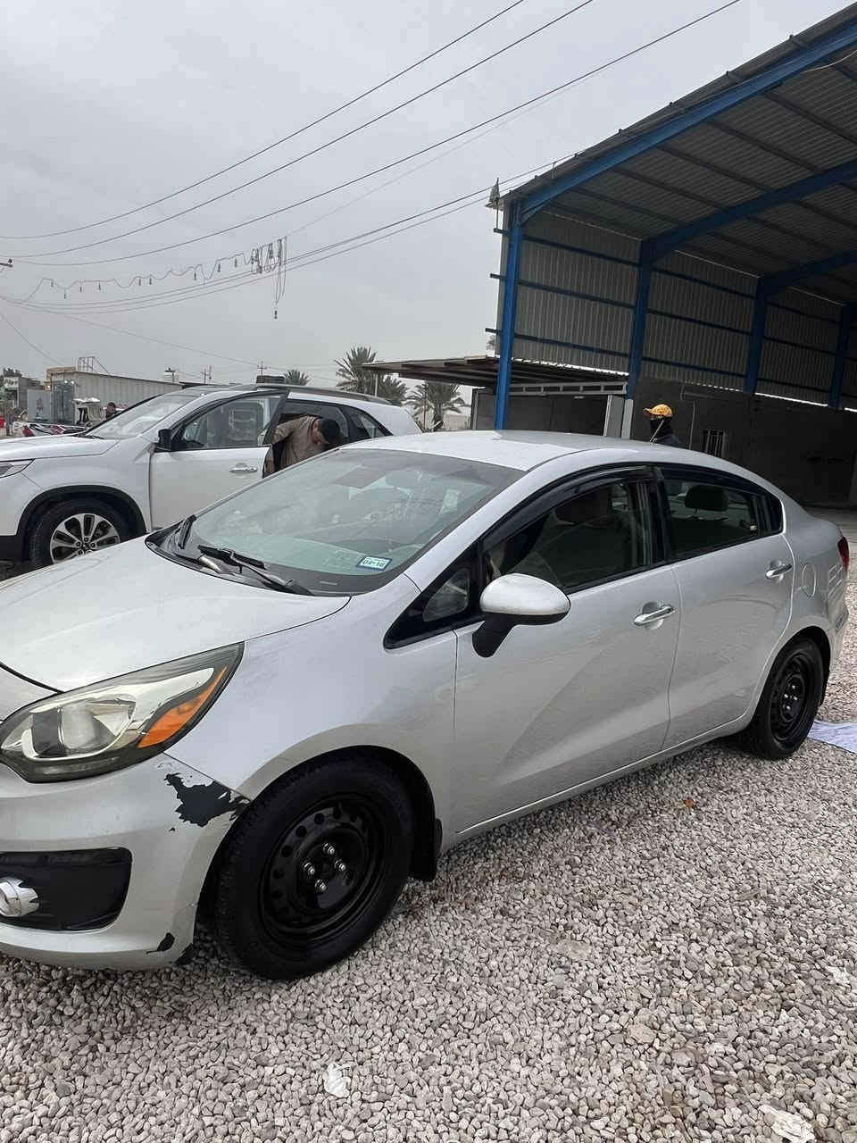 كيا ريو 2017 أمريكي
لون سلفر
| رقم بغداد

 السعر: 80 وبيها مجال قليل جدآ

 محرك 1600 اقتصادي
 السيارة باسمي وجاهزة للنقل
 بدون ضربة نهائياً
 مصبوغة  اقل الحزام  (أثر جراد تجميلي)

⚠️ ملاحظة: بيها خيط بخار (مذكورة للأمانة)

 سيارة نظيفة ومناسبة للاستخدام اليومي
للتواصل ***********
مكانه بابل مشروع المسيب.
