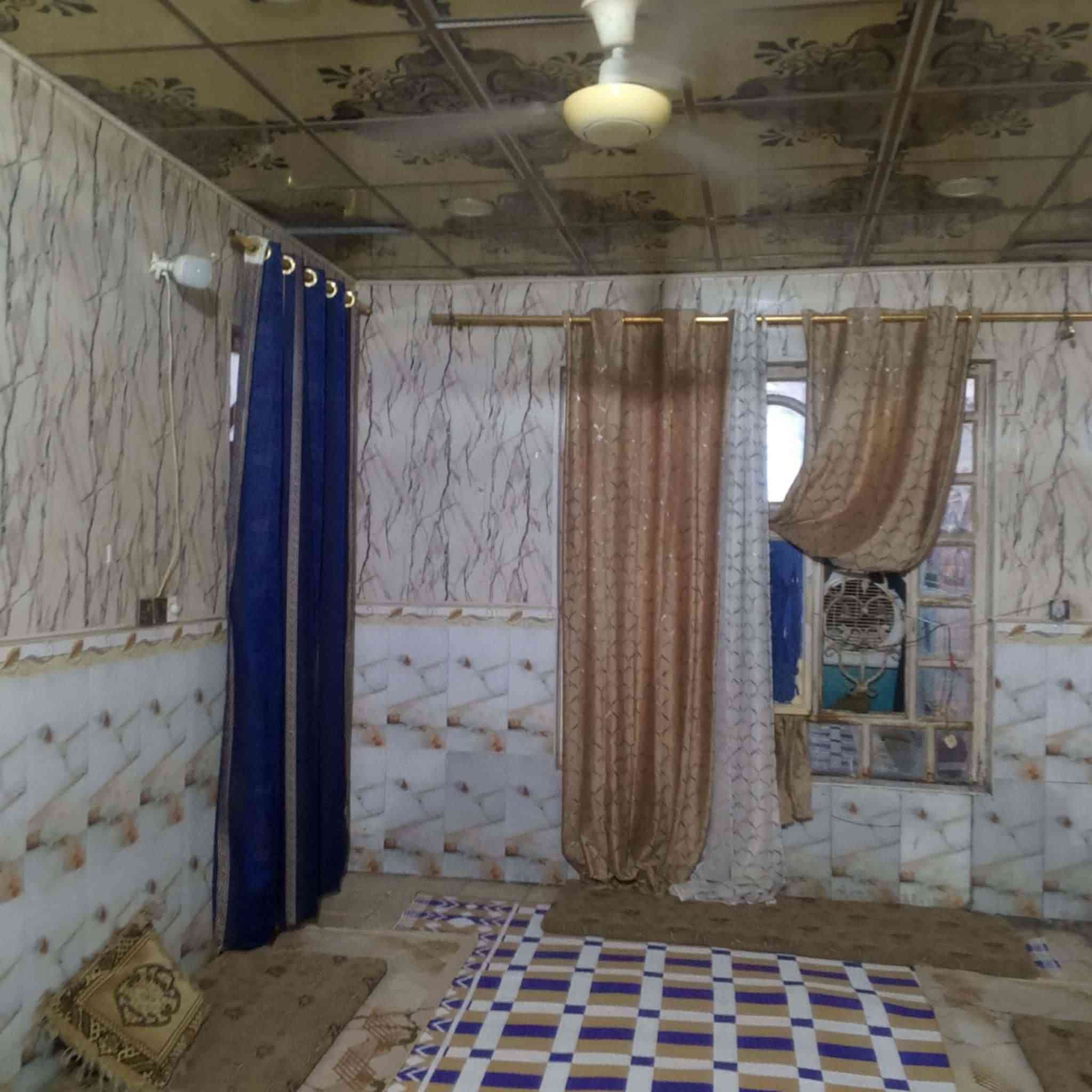 السلام عليكم عندي بيت لبيع مساحته 200 متر السعر 110 وبي مجال رقم الهاتف ***********
